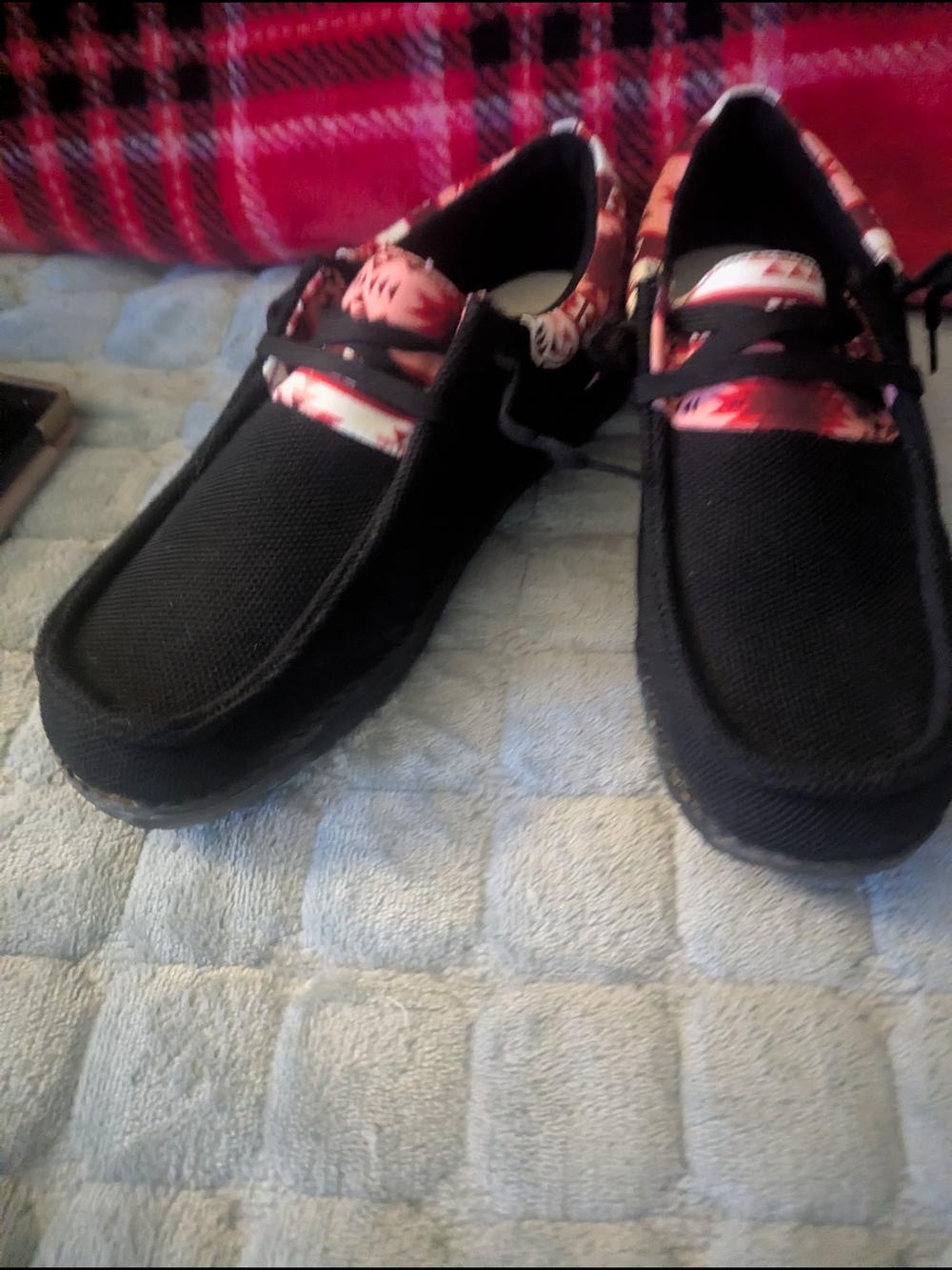 Hey Dude Dub Women’s Black Slip-On Loafers with Aztec Patterned Trim 39 - Picture 2 of 5